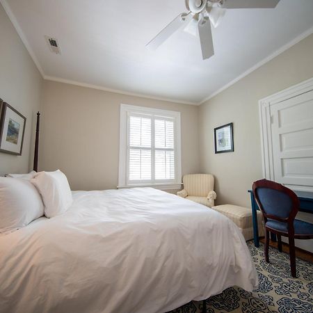 The Edenton Collection-Captain'S Quarters Inn Habitación foto